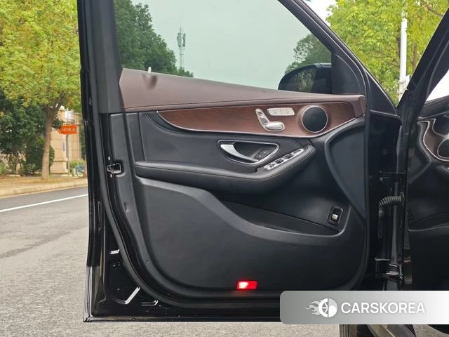 Mercedes-Benz GLC 2020 Черный из Китая, фото 6