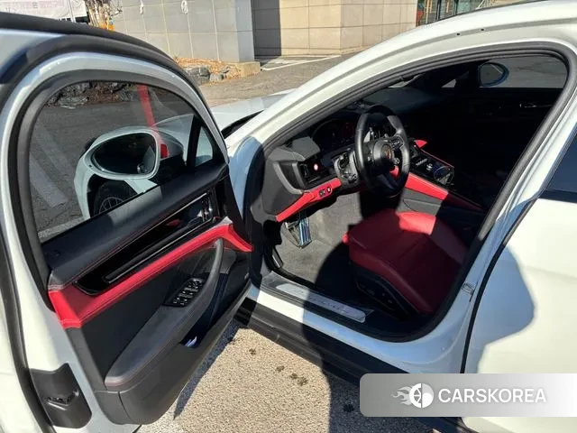 Porsche Panamera (972) 2024 Белый из Кореи, фото 6