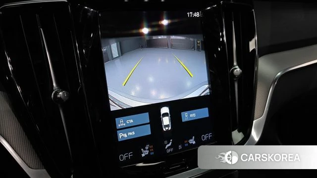 Volvo S60 3rd generation 2022 Серебристо-серый из Кореи, фото 6