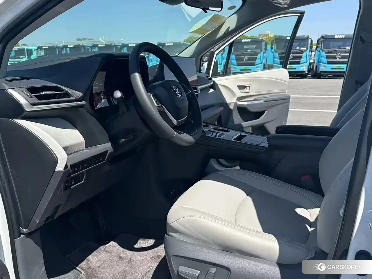 Toyota Sienna 2026 Белый из Китая, фото 6