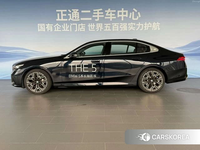 BMW 5 series 2025 Черный из Китая, фото 6