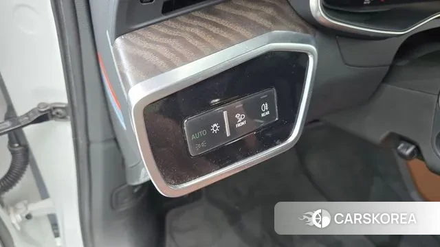 Audi A6 (C8) 2019 Белый из Кореи, фото 6