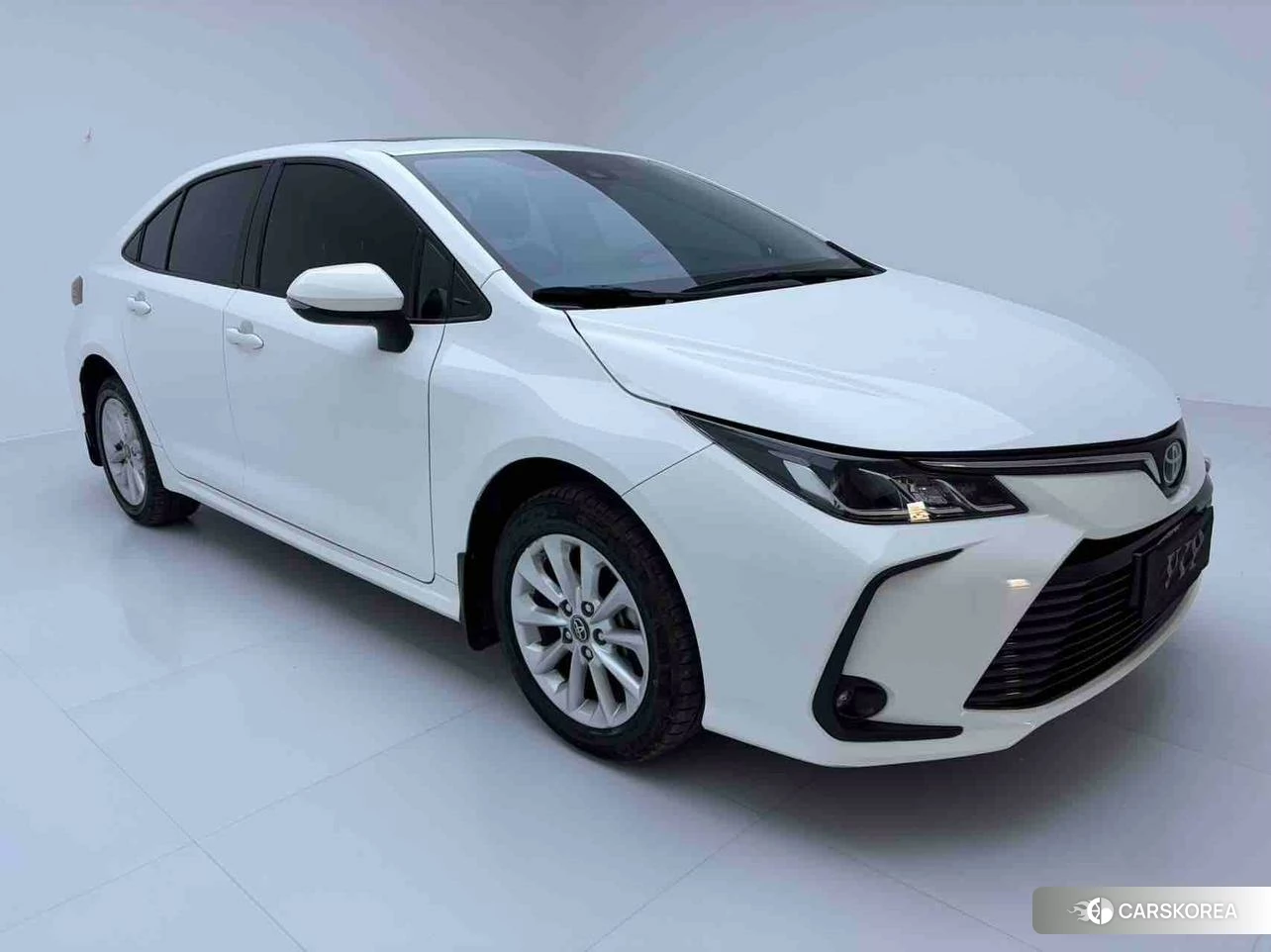 Toyota Corolla 2023 Белый из Китая, фото 6