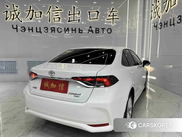 Toyota Corolla 2022 Белый из Китая, фото 6