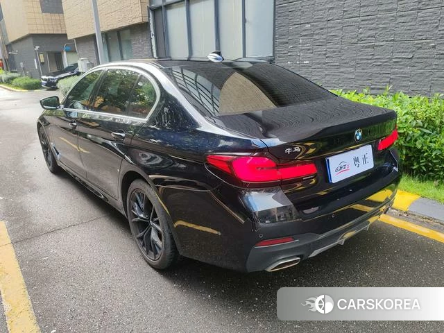 BMW 5 series 2022 Черный из Китая, фото 5