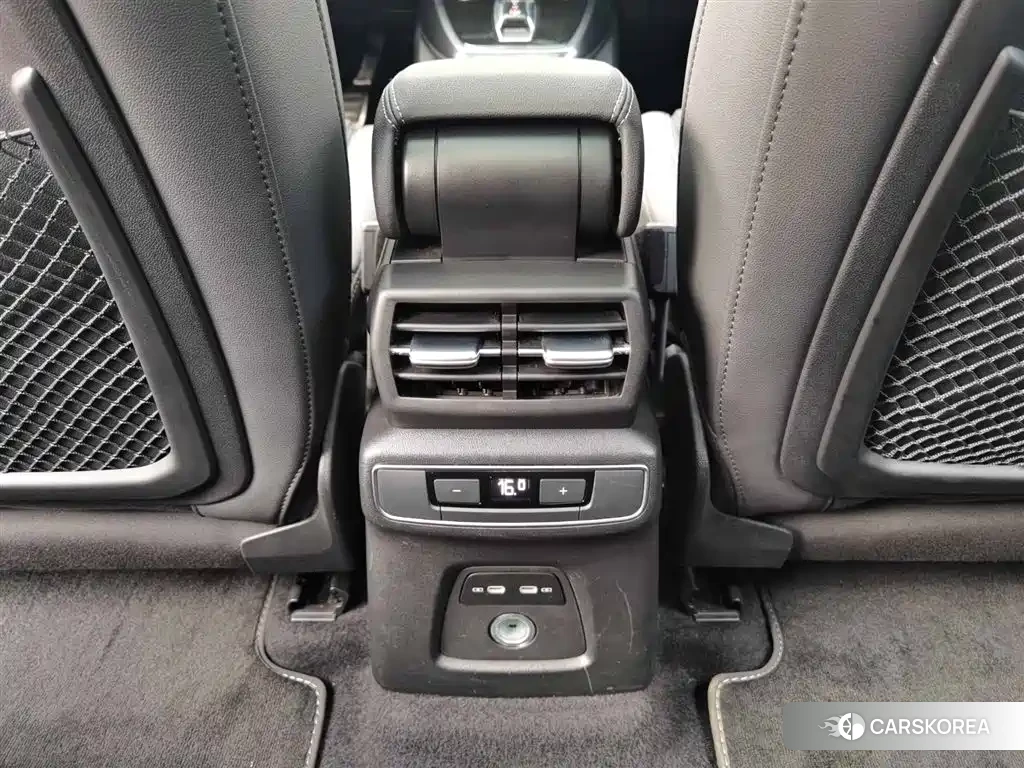 Audi Q4 e-tron 2023 Синий из Китая, фото 6