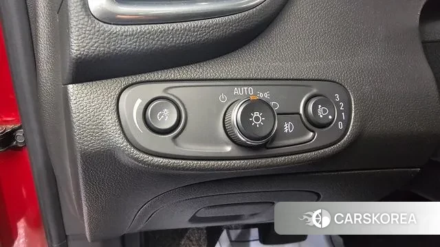 Chevrolet (GM Daewoo) The New Trax 2019 Красный из Кореи, фото 6