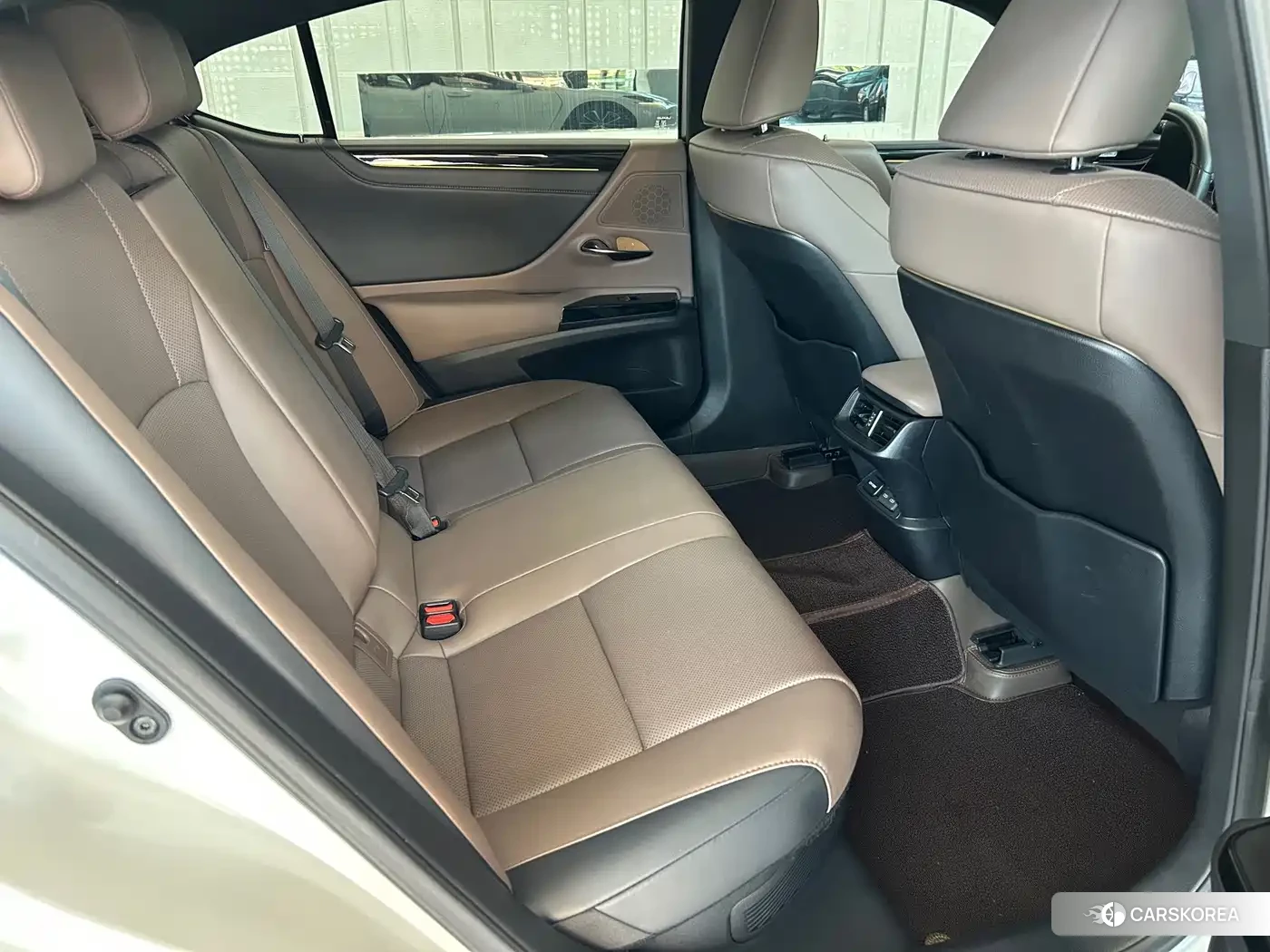 Lexus ES 2024 Белый из Китая, фото 6
