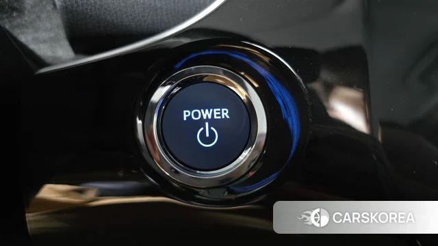Toyota Prius 4th Generation 2022 Белый из Кореи, фото 6