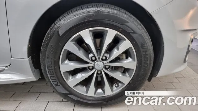 Kia All New Carnival 2018 Серебристо-серый из Кореи, фото 6