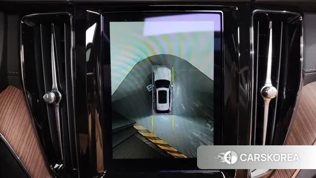 Volvo XC60 second Generation 2023 Белый из Кореи, фото 6