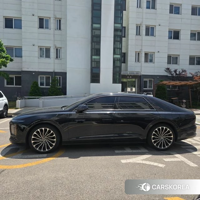 Hyundai Grandeur Hybrid (GN7) 2023 Черный из Кореи, фото 6