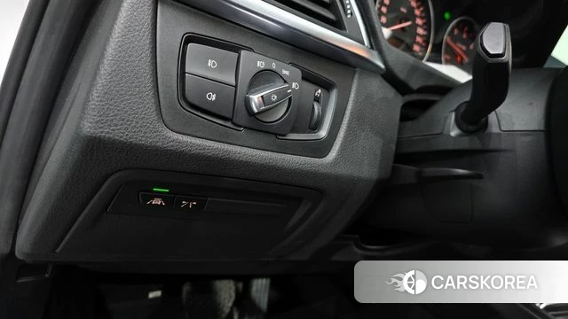 BMW 3 Series (F30) 2018 Белый из Кореи, фото 6