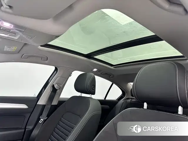 Volkswagen Magotan 2022 Черный из Китая, фото 6