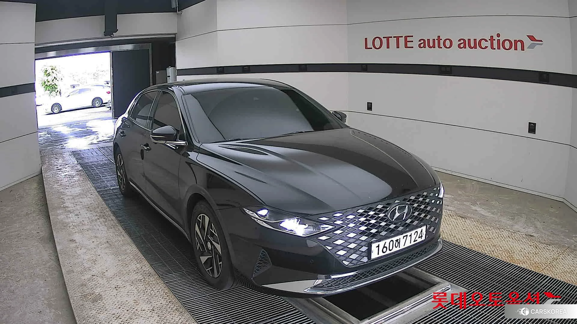 Hyundai Grandeur Hybrid 2022 Midnight Black Pearl из Кореи, фото 6