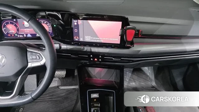 Volkswagen Golf 8th Generation 2023 Черный из Кореи, фото 6