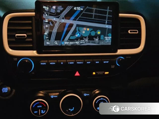 Hyundai Venue 2023 Жемчужный цвет из Кореи, фото 6