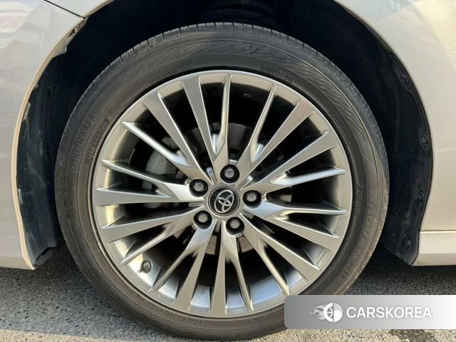 Toyota Camry 2021 Серебристо-серый из Китая, фото 6