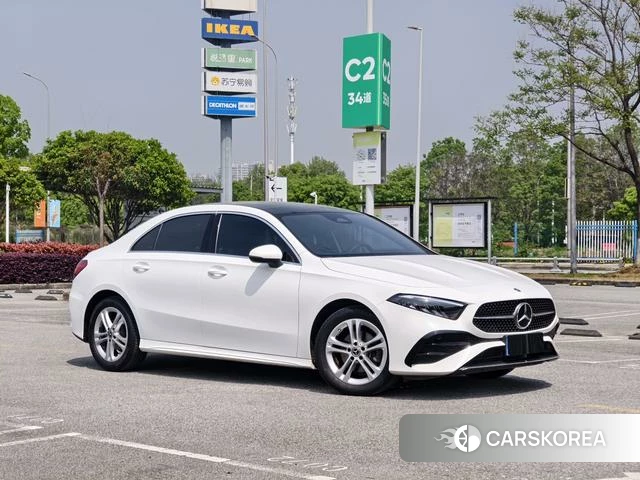 Mercedes-Benz Class A 2023 Белый из Китая, фото 6