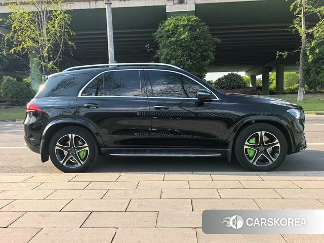 Mercedes-Benz GLE PHEV 2022 Черный из Китая, фото 6