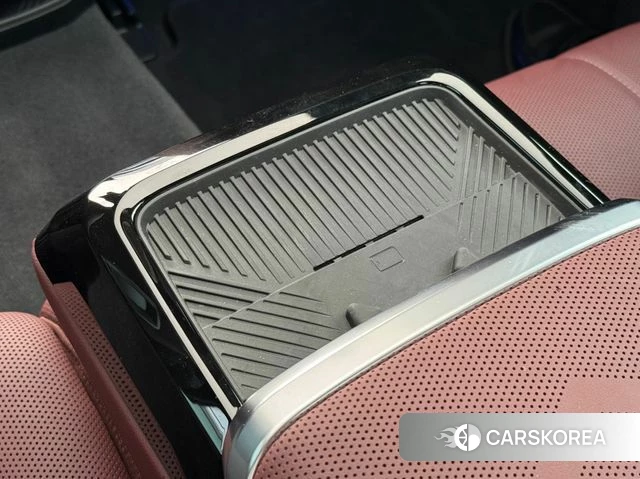 BMW 7 Series (G70) 2025 Черный из Кореи, фото 6