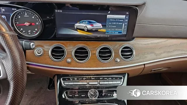 Mercedes-Benz E-Class W213 2018 Серый из Кореи, фото 6