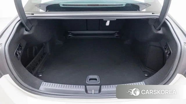 Mercedes-Benz E-Class W214 2024 Белый из Кореи, фото 6