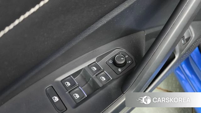 Volkswagen 7th Generation of Jetta 2023 Синий из Кореи, фото 6