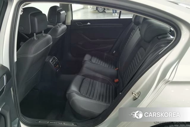 Volkswagen Magotan 2021 Желтый из Китая, фото 6