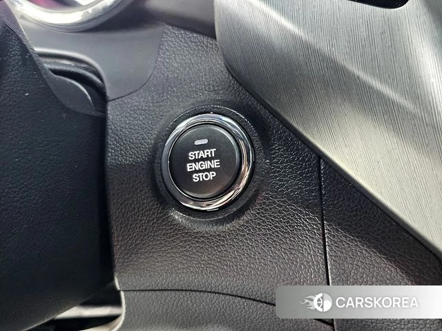 Ssangyong Tivoli Armor 2018 Серебряный из Кореи, фото 6