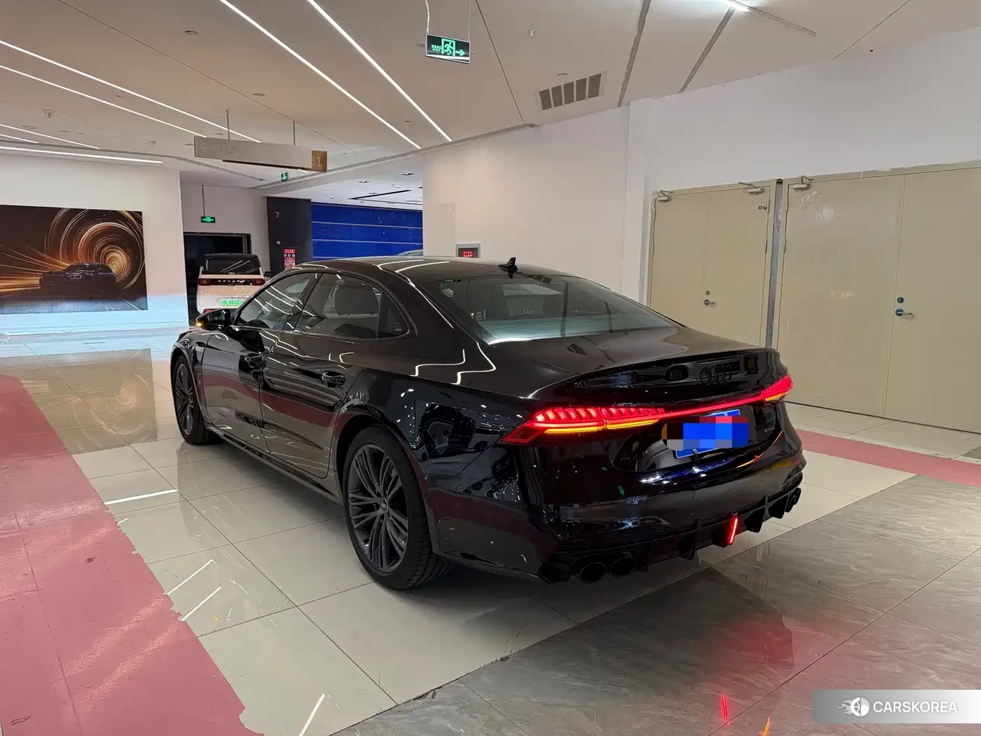 Audi A7L 2023 Черный из Китая, фото 6