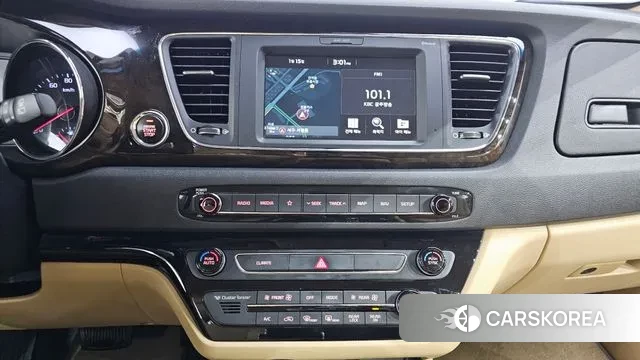 Kia The New Carnival 2019 Белый из Кореи, фото 6