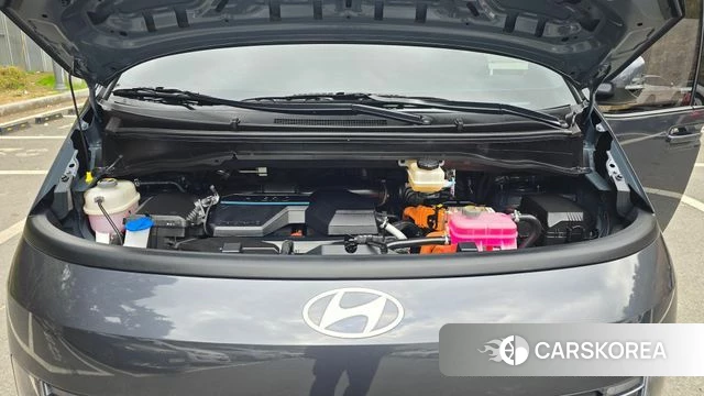 Hyundai Staria 2024 Черный из Кореи, фото 6