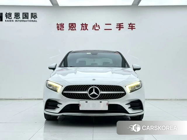 Mercedes-Benz Class A 2021 Белый из Китая, фото 6