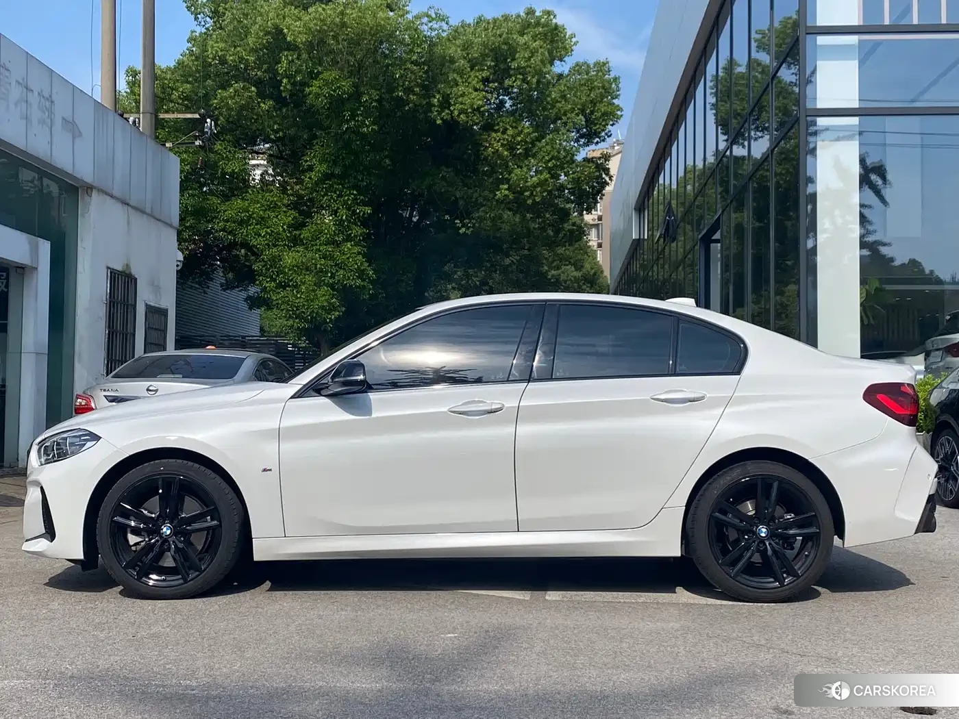 BMW 1 series 2023 Белый из Китая, фото 6