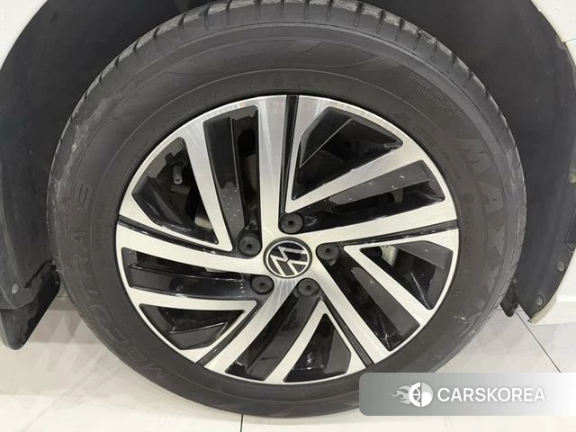 Volkswagen Lavida 2023 Белый из Китая, фото 6