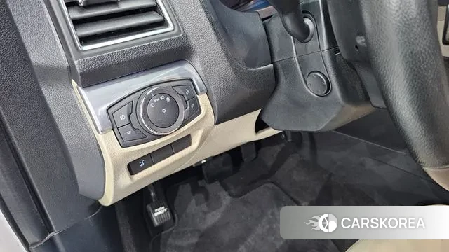 Ford Explorer 2019 Белый из Кореи, фото 6