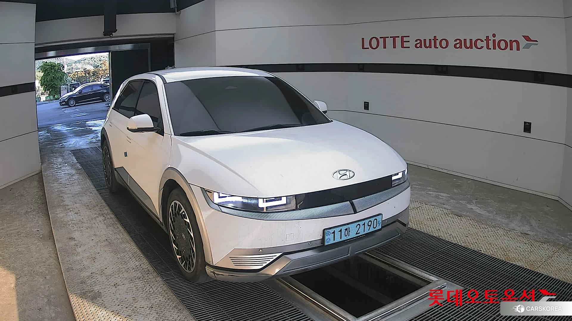 Hyundai IONIQ 5 2022 Atlas White из Кореи, фото 6