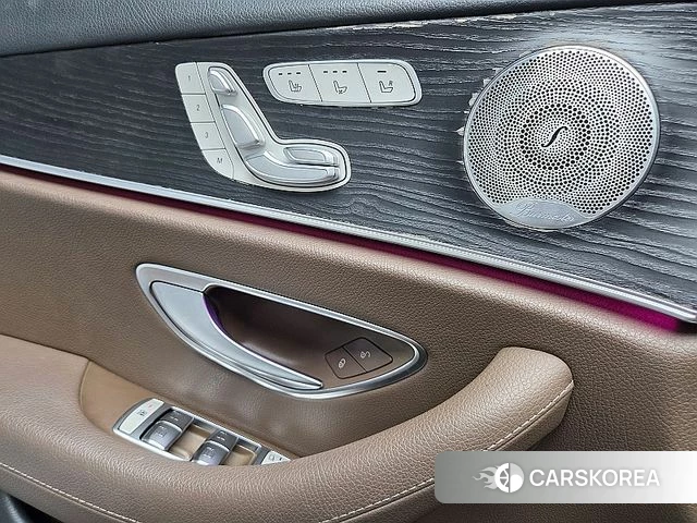 Mercedes-Benz E-Class W213 2018 Белый из Кореи, фото 6