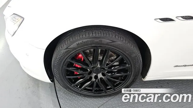 Maserati Ghibli id 2672136 из Кореи 6