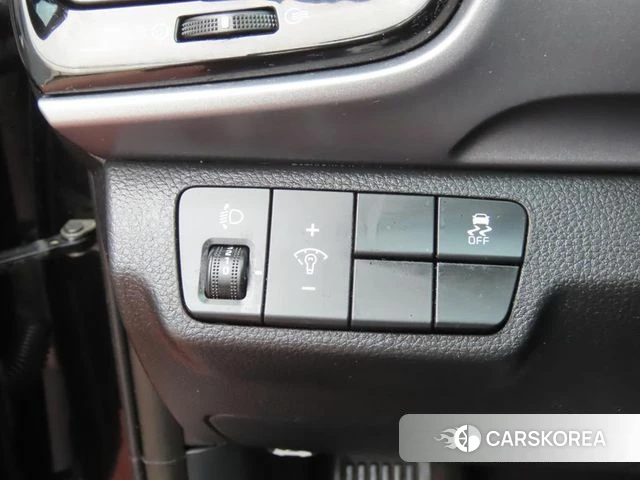 Kia Stonic 2018 Черный из Кореи, фото 6