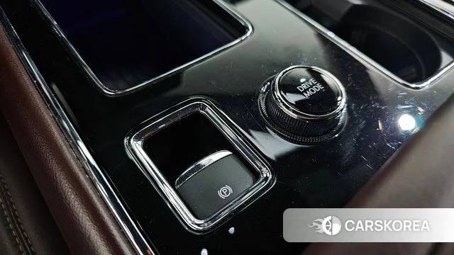 Lincoln Aviator 2nd generation 2023 Черный из Кореи, фото 6