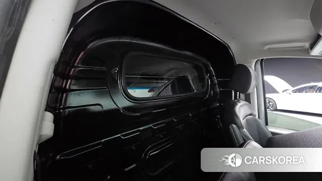 Hyundai Staria 2023 Серебряный из Кореи, фото 6