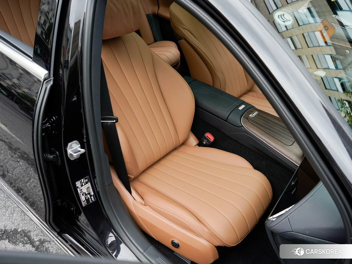 Mercedes-Benz E-class PHEV 2024 Черный из Китая, фото 6
