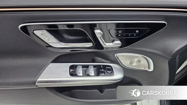 Mercedes-Benz EQE V295 2023 Белый из Кореи, фото 6