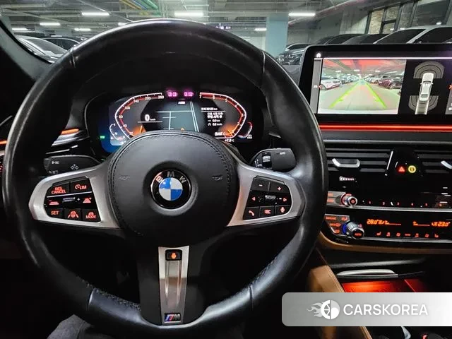 BMW 5 Series (G30) 2023 Белый из Кореи, фото 6