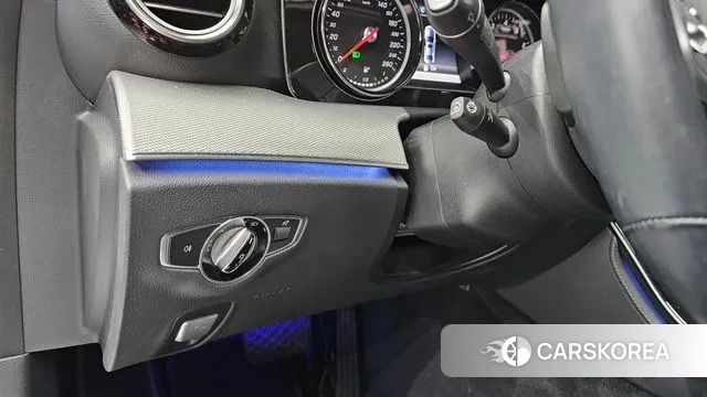 Mercedes-Benz E-Class W213 2019 Белый из Кореи, фото 6