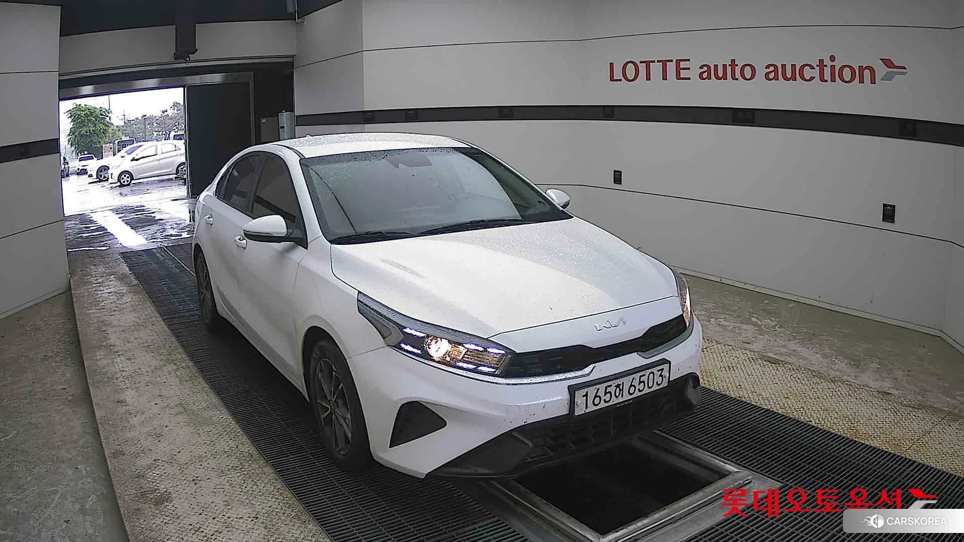 Kia K3 2022 Snow White Pearl из Кореи, фото 6