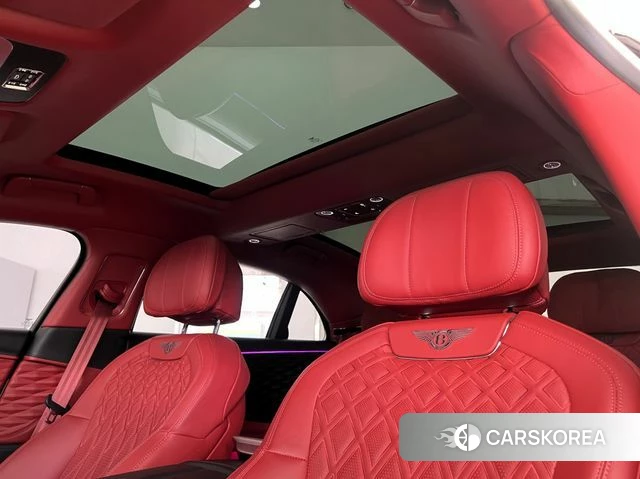 Bentley Flying Spur 3rd Generation 2021 Белый из Кореи, фото 6