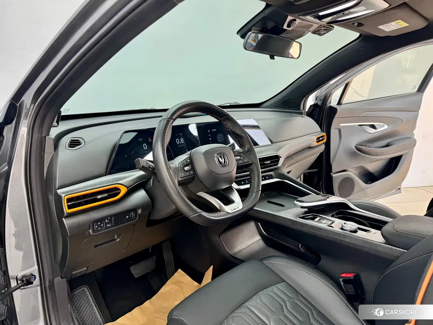 Chang'an Changan UNI-T 2022 Silver/gray из Китая, фото 6
